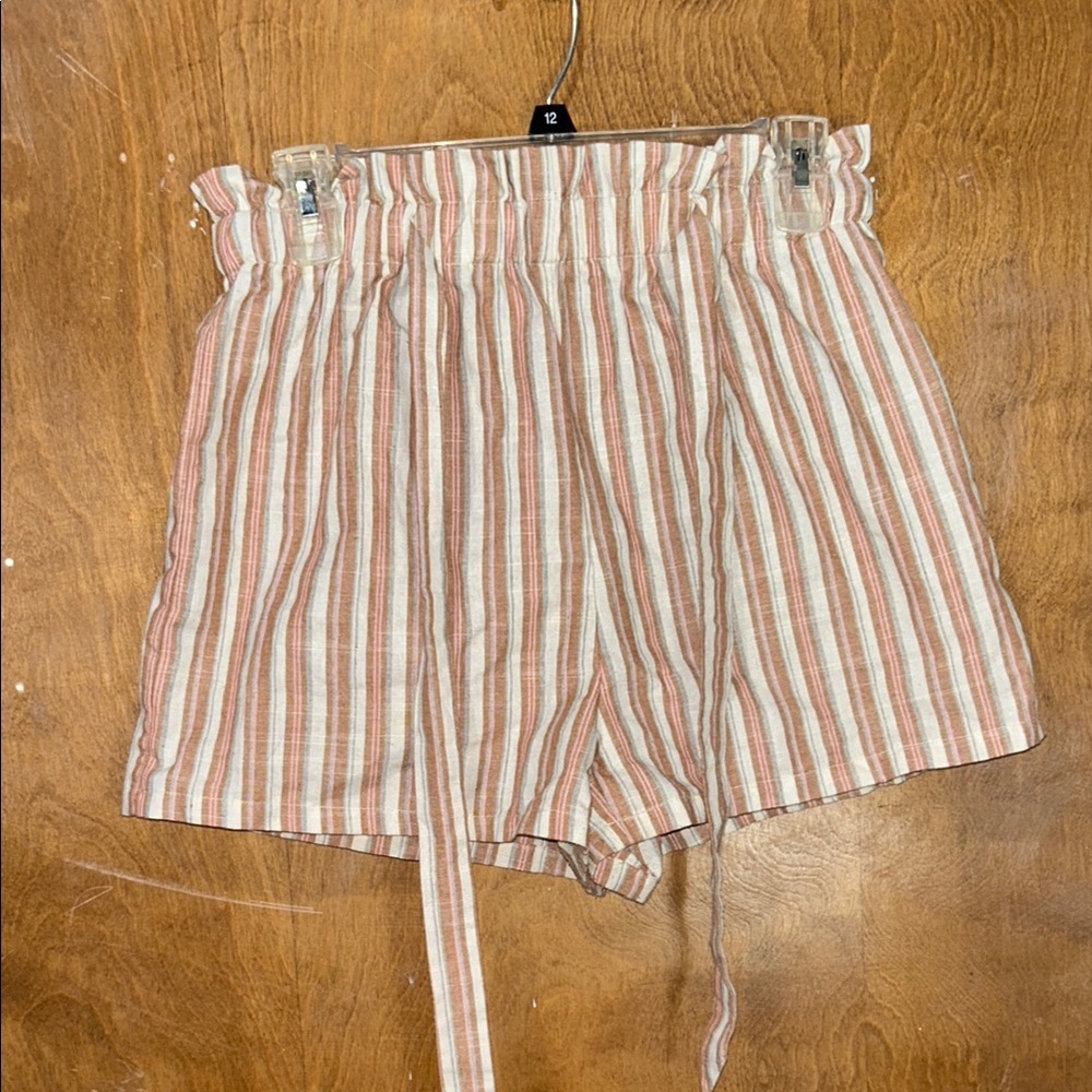 SHEIN White Storage Shorts with Modern Appeal